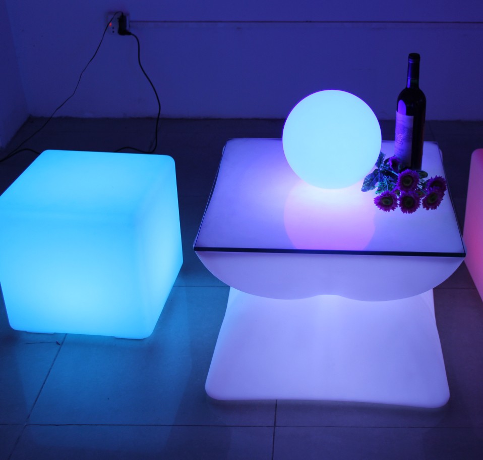 cute-led-garden-table.jpg